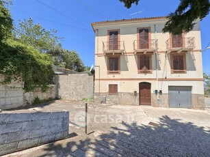 Appartamento in Vendita in Via dei Peligni 57 a Chieti