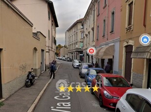 Appartamento in Vendita in Via Gabriele D'Annunzio a Monza