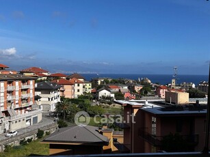 Appartamento in Vendita in Via Marconi a Arenzano