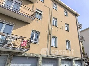 Appartamento in Vendita in Via Monte Nero 24 a Como