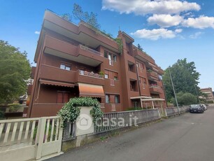 Appartamento in Vendita in Via Petrarca 11 a Vedano al Lambro