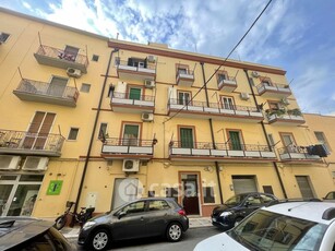 Appartamento in Vendita in Via Raffaele Sarra 10 a Matera