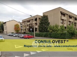 Appartamento in Vendita in Via Vittorio Alfieri 7 a Monza