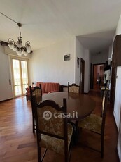 Appartamento in Vendita in Viale Cremona 280 a Pavia
