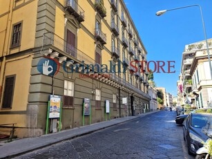 Appartamento in vendita Napoli