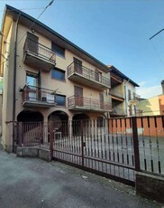 Appartamento in Via Chiusa, Pontirolo Nuovo, 5 locali, 2 bagni, 114 m²