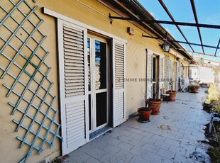 Attico ad Ascoli Piceno, 10 locali, 3 bagni, giardino in comune