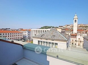 Attico/Mansarda in Affitto in a Bergamo