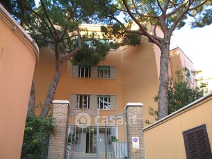 Attico/Mansarda in Affitto in Via Girolamo Dandini 16 a Roma