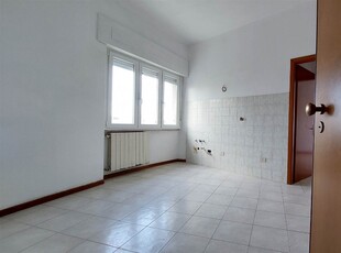 Bilocale a Livorno, 1 bagno, 42 m², 2° piano, ascensore, ottimo stato