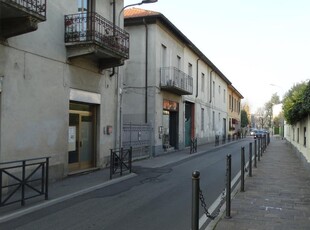 Bilocale in affitto in Via Donizetti 27, Monza