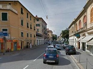 Bolzaneto centro con due camere da letto