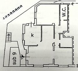 CAMOGLI -comodo al centro vendiamo appartamento