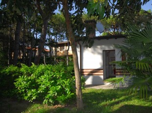 Casa a Lignano Pineta con giardino