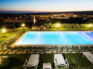 Casa a Scicli con piscina, barbecue e terrazza