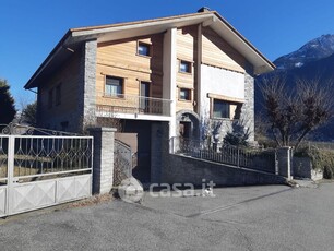 Casa Bi/Trifamiliare in Affitto in Frazione Ollieres Sopra a Chambave