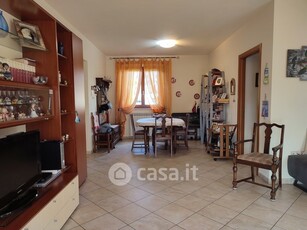 Casa Bi/Trifamiliare in Vendita in Via Bigioni a Carrara