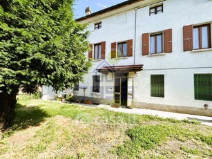 Casa indipendente in Affitto in Contrada Villa a Castel Goffredo