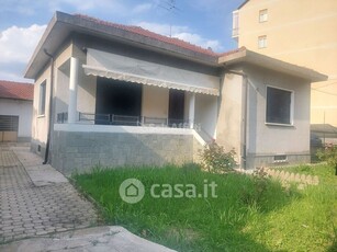 Casa indipendente in Affitto in Strada di San Mauro a Torino