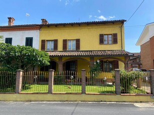 Casa indipendente in vendita a Alessandria