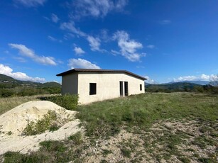 Casa indipendente in vendita a Fabriano