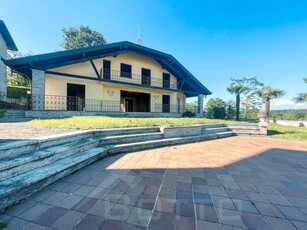 Casa indipendente in vendita a Gattico-Veruno