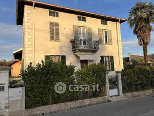 Casa indipendente in Vendita in Strada Vaglio e Colma 36 a Biella