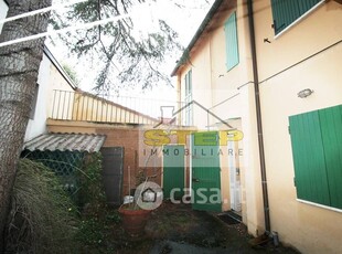 Casa indipendente in Vendita in Via Bartolo Nigrisoli 13 a Ravenna