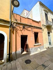 Casa indipendente in Vendita in Via Lauro 33 a Brindisi