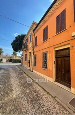 Casa indipendente in Vendita in Via Porta d'Amore a Ferrara
