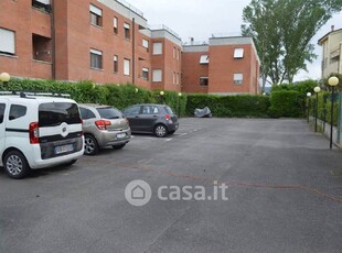 Casa indipendente in Vendita in Via Vecchi Pardini 620 a Lucca