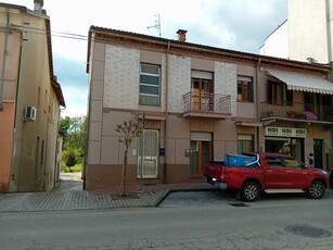 Casa Indipendente in Via Garibaldi, 118, Grinzane Cavour (CN)