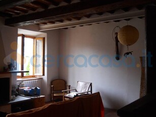 Casa semi indipendente da ristrutturare in vendita a Calci