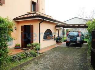 Casa semi indipendente in vendita in Via Medici 11, Padova