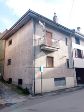 Casa semindipendente in vendita