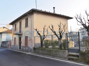 Casa singola da ristrutturare in vendita a Visone