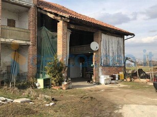 Casa singola in vendita in Strada Per Rocca Dè Baldi, Mondovi'