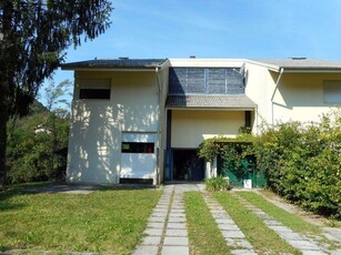 Casa tricamere e biservizi Vito d’Asio