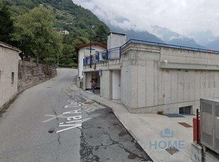 Garage - Posto auto in affitto a Chiavenna