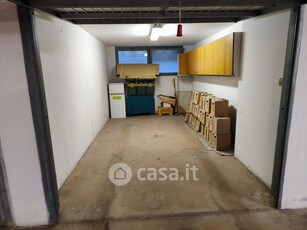Garage/Posto auto in Affitto in a Santarcangelo di Romagna