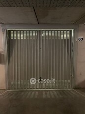 Garage/Posto auto in Affitto in Via Filippo Bernardini 3 a Roma