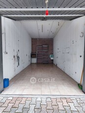 Garage/Posto auto in Affitto in Via Guglielmo Marconi 12 a Trieste