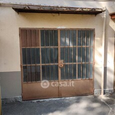 Garage/Posto auto in Affitto in Via Ippolito Nievo 60 a Campi Bisenzio
