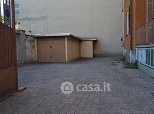 Garage/Posto auto in Affitto in Via Trieste 58 a Biella