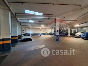 Garage/Posto auto in Vendita in Via Gianfrancesco Fiochetto 26 a Torino