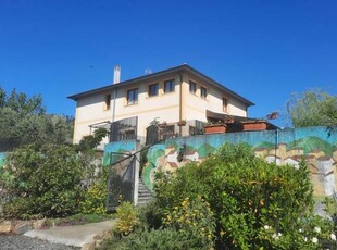 Hotel in Vendita a Borghetto di Vara