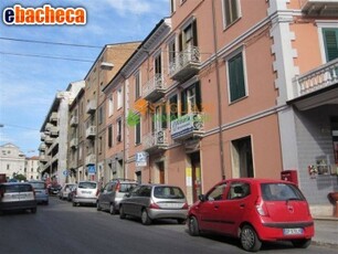 Locale Commerciale a..