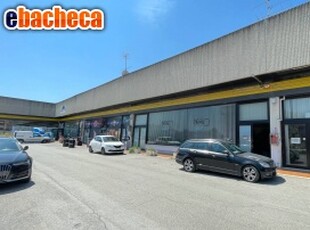 Locale Commerciale a San..