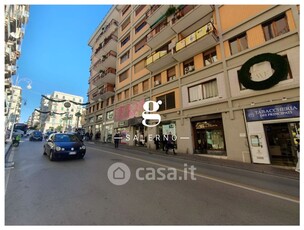Negozio/Locale commerciale in Affitto in Via dei Principati a Salerno