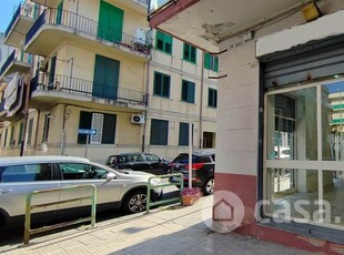 Negozio/Locale commerciale in Affitto in Via Nina da Messina 36 a Messina